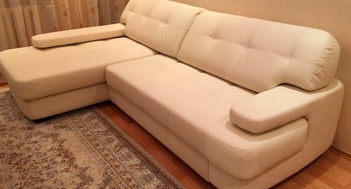 Обивка углового дивана.  Лисино-Корпус